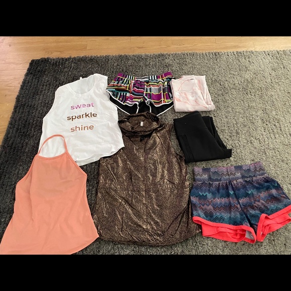 Fabletics bundle - Picture 1 of 7